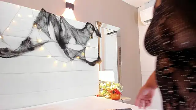 Lilly 2809  online show from October 2025 04:35:02 AM