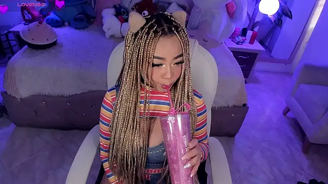 conny  curly online show from March 2025 01:37:02 PM