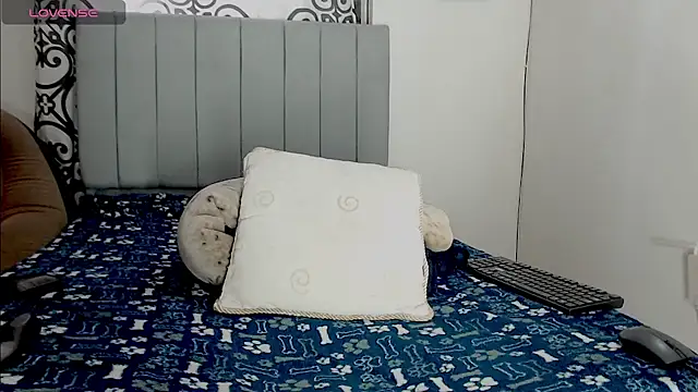 juan stiven online show from October 2025 05:36:02 PM