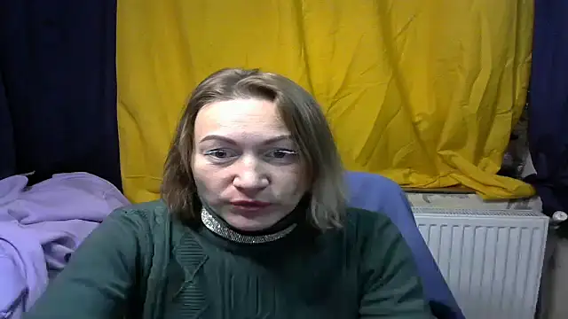 wLESLYMOSw online show from December 2024 09:18:02 AM