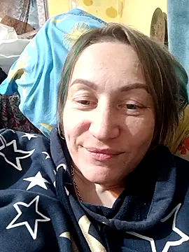 wLESLYMOSw online show from December 2024 09:32:02 PM