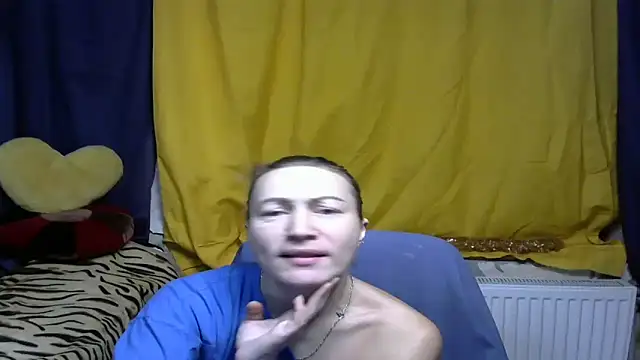 wLESLYMOSw online show from December 2024 08:26:02 AM