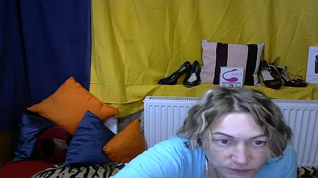 wLESLYMOSw online show from January 2025 03:11:01 PM