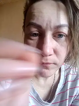 wLESLYMOSw online show from February 2025 08:54:02 AM