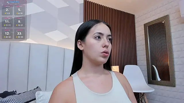 Julietasantos   online show from October 2025 06:16:02 PM