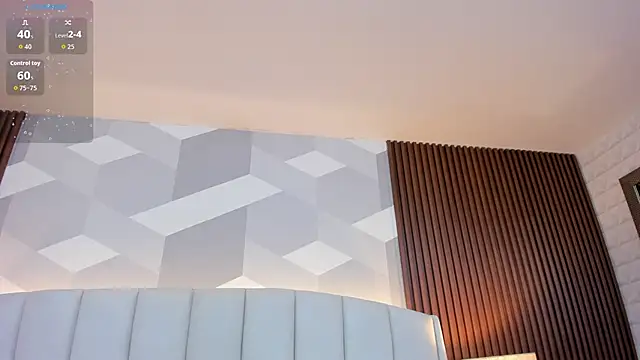 Julietasantos   online show from October 2025 07:14:01 PM