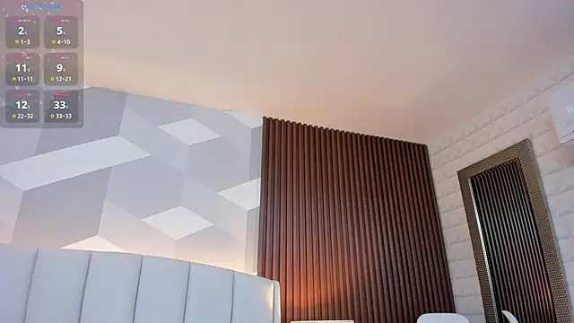 Julietasantos   online show from November 2025 06:29:01 PM