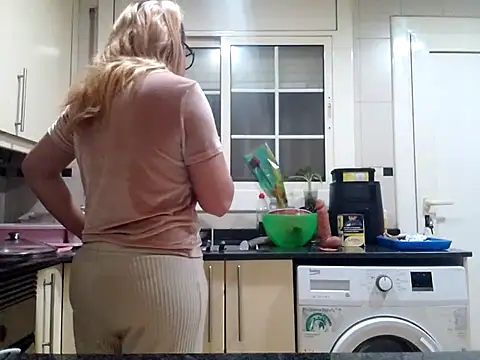 Dakota Blonde08 online show from November 2025 07:49:02 PM