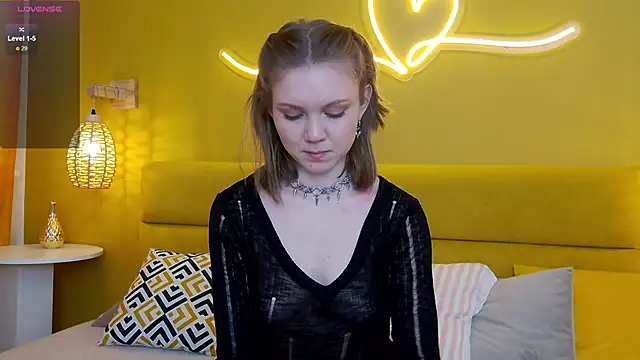 lessysweety online show from October 2025 03:18:02 AM