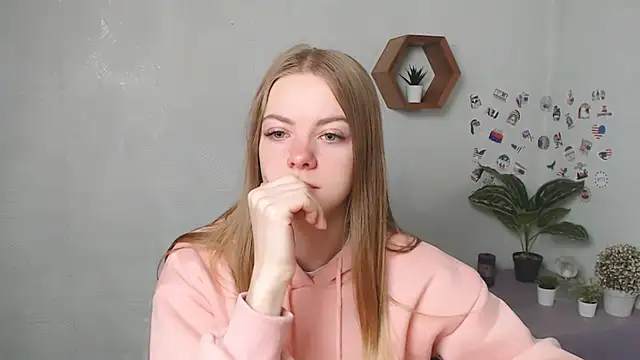 AliceFlirtt  online show from September 2025 07:12:01 AM