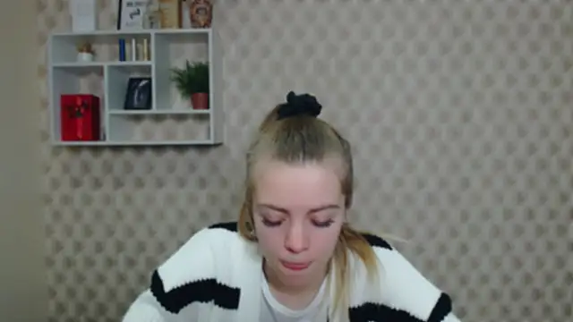 AliceFlirtt  online show from November 2025 01:22:02 PM