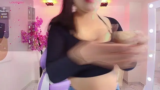 Kaori ayu online show from November 2025 12:26:01 PM