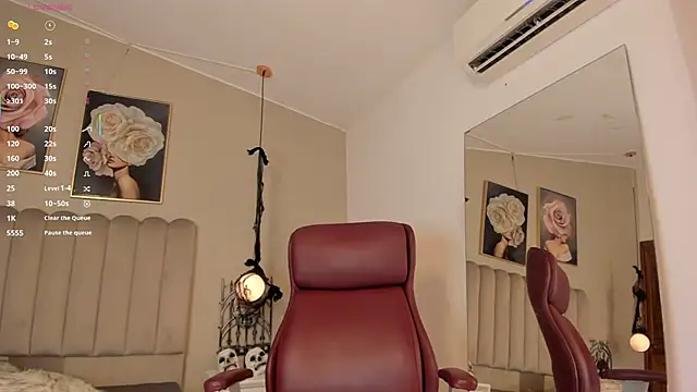 Emma Thompsson online show from October 2025 02:04:01 AM