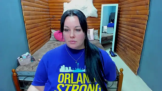 BubbleEmma online show from January 2025 01:41:01 AM