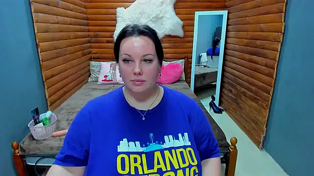 BubbleEmma online show from January 2025 07:58:02 PM