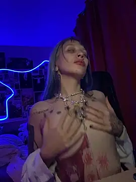 Dooubletroublee online show from November 2025 10:30:01 PM