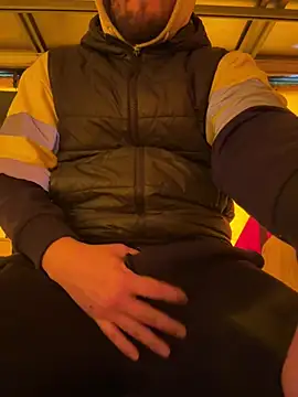 Snapshot of cussy007 chatting on January 2025 01:11:01 PM cussy007 online show from January 2025 01:11:01 PM