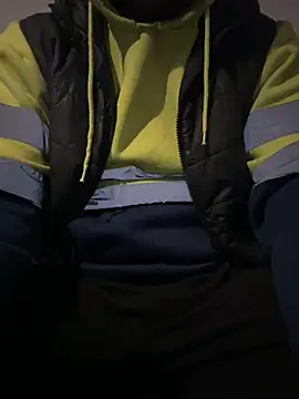 Snapshot of cussy007 chatting on February 2025 01:37:01 PM cussy007 online show from February 2025 01:37:01 PM