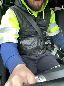 Snapshot of cussy007 chatting on March 2025 07:02:01 AM cussy007 online show from March 2025 07:02:01 AM