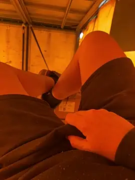 Snapshot of cussy007 chatting on March 2025 01:18:02 PM cussy007 online show from March 2025 01:18:02 PM