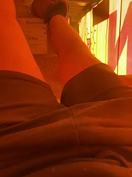 Snapshot of cussy007 chatting on November 2025 01:11:01 PM cussy007 online show from November 2025 01:11:01 PM