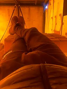 Snapshot of cussy007 chatting on November 2025 01:43:01 PM cussy007 online show from November 2025 01:43:01 PM