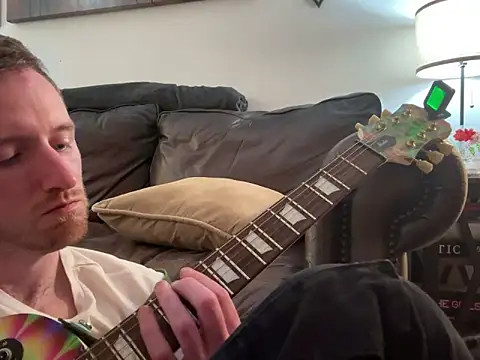 Snapshot of illbDanned chatting on December 2024 03:37:01 AM illbDanned online show from December 2024 03:37:01 AM