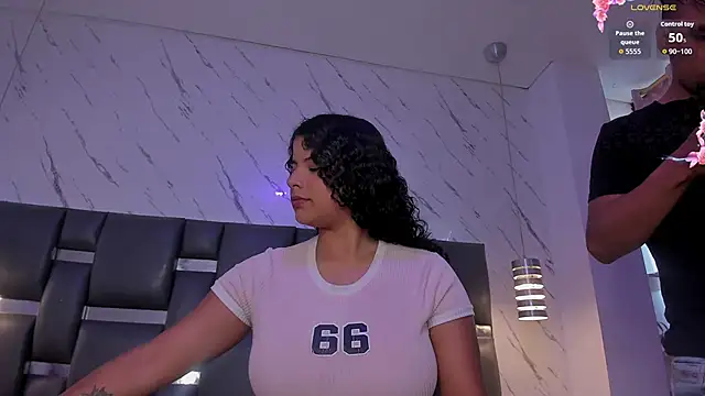 PittAndLunaa online show from March 2026 12:44:02 PM