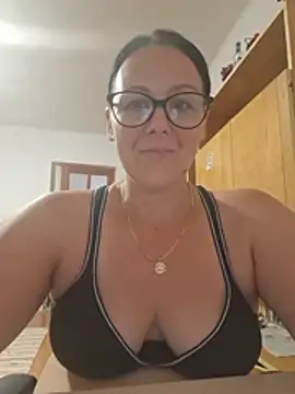 fekete demon online show from July 2026 01:10:02 PM