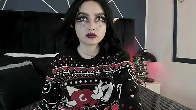 Adeelinee online show from December 2024 10:55:02 PM