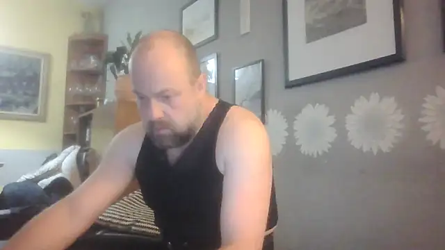 Snapshot of Prehistorixxx2686 chatting on May 2026 04:47:02 PM Prehistorixxx2686 online show from May 2026 04:47:02 PM