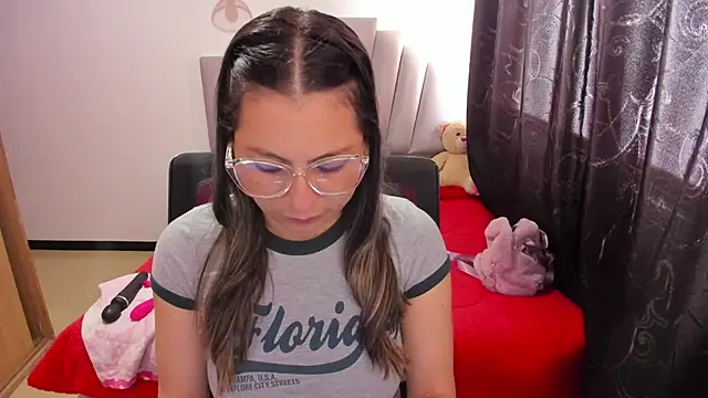 samantha  wilson online show from November 2025 01:45:02 PM