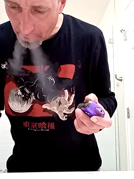 El Gizmo online show from March 2025 07:05:01 PM