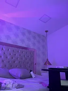 hanna lee02 online show from February 2025 12:38:02 PM