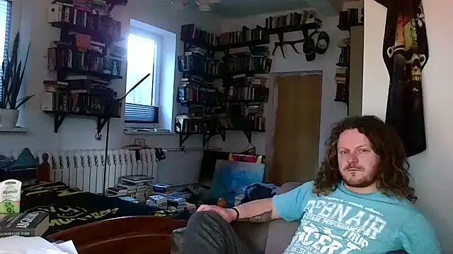 Snapshot of sunr1sa chatting on February 2026 04:14:02 PM sunr1sa online show from February 2026 04:14:02 PM