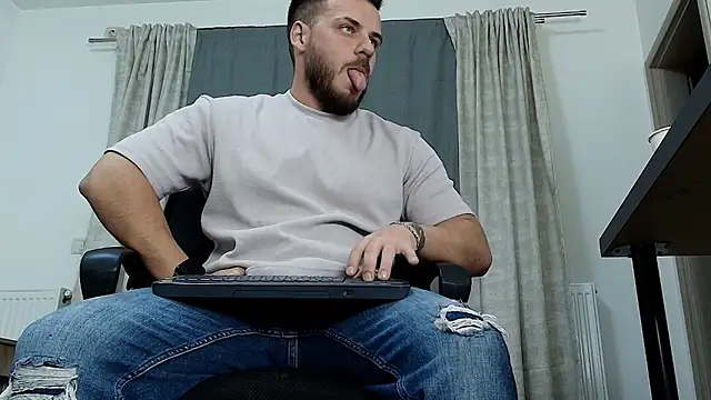 juliusmasters online show from October 2025 07:44:02 PM