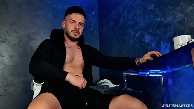 juliusmasters online show from March 2026 07:41:02 PM