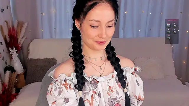 LisaMooore online show from February 2025 09:56:01 AM