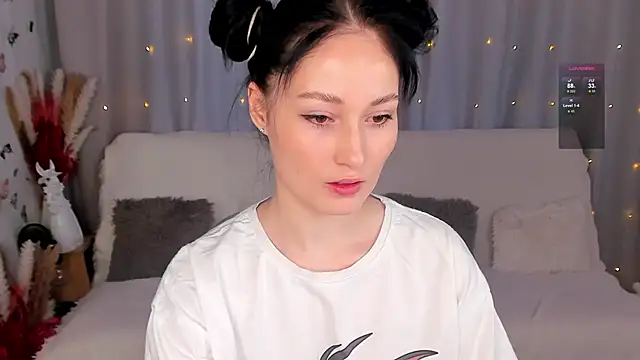 LisaMooore online show from February 2025 12:22:02 PM