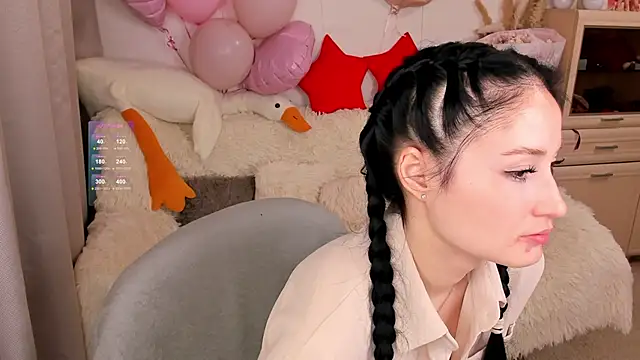 Snapshot of LisaMooore chatting on February 2026 07:29:01 PM LisaMooore online show from February 2026 07:29:01 PM