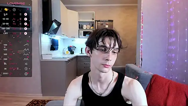 Aaron Boom online show from June 2026 09:21:02 PM