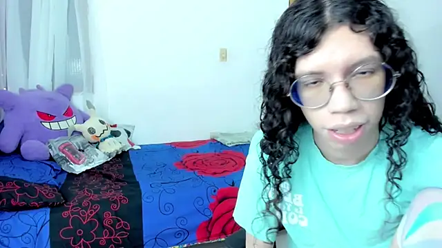 Snapshot of Angel_Dust18 chatting on March 2026 11:04:01 PM Angel Dust18 online show from March 2026 11:04:01 PM