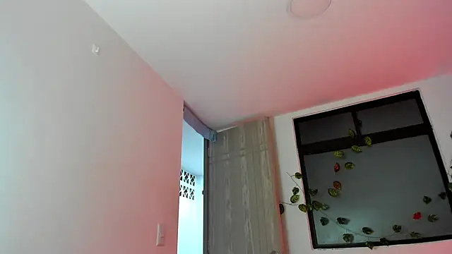 Snapshot of lucianromero chatting on March 2025 07:57:01 AM lucianromero online show from March 2025 07:57:01 AM