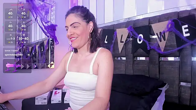 KatteMoss online show from October 2025 08:27:02 PM