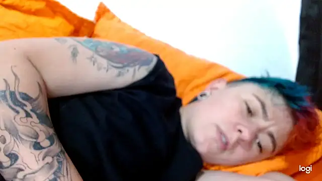 tomboyblue online show from January 2025 08:53:01 PM