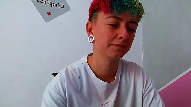 tomboyblue online show from September 2025 02:54:01 PM