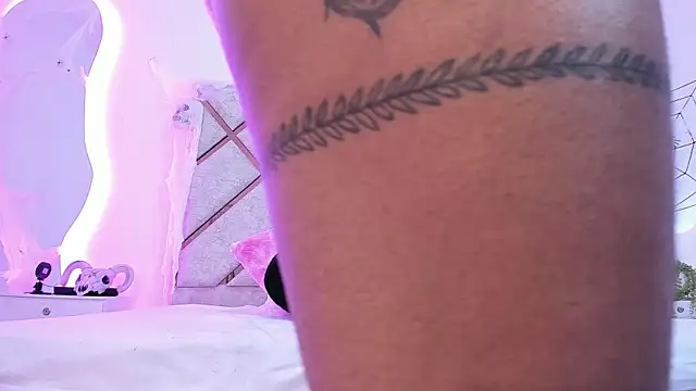 queenie star online show from October 2025 09:15:02 PM