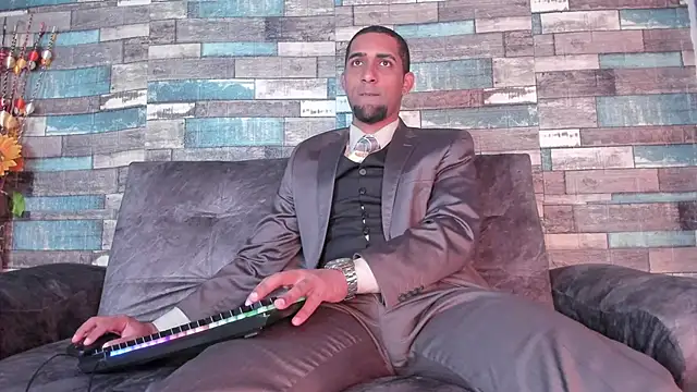 Paolo johnson online show from November 2025 11:53:01 AM