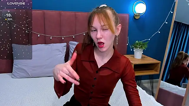 VanillaKelly online show from February 2025 12:53:02 AM