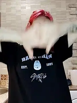 Lisa Adam online show from February 2025 09:05:01 AM